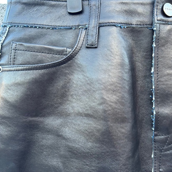 Frame Le Mini Skirt Stagger Auberry Leather Denim Size 28 Waist - Picture 10 of 10
